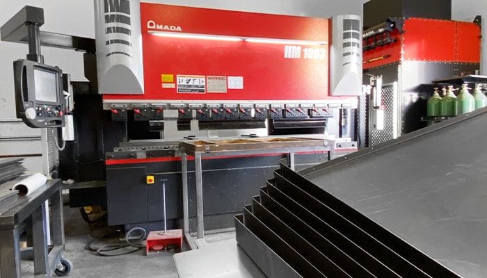 stvcnc-sparxseries-plasma-cut-table-metal-iron-brass-copper-stainless-aluminum-ironworks-manufacturing-torch-fabrication-custom-metalart-industrial-stvmotorsport-stvcnc-cnc-plasmatable-plasmacut-metal-art-steel-artwork-industrial-waterpan-gantry-hypertherm-torch-cnc-plasma-hobbyist-signmaker-powermax-stv-fabrication-weld-customsign-cnctable-sparx-sparxpro-heavyduty